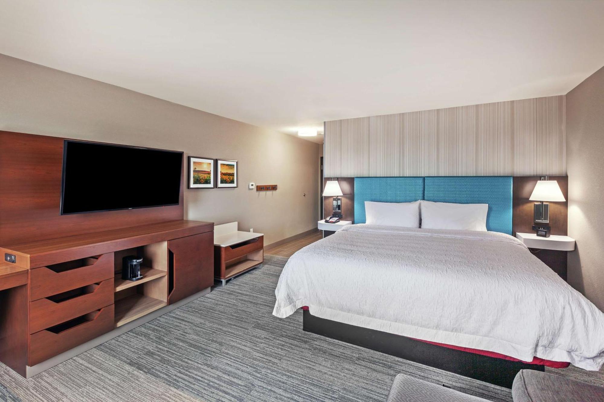 Hampton Inn Gardner Экстерьер фото